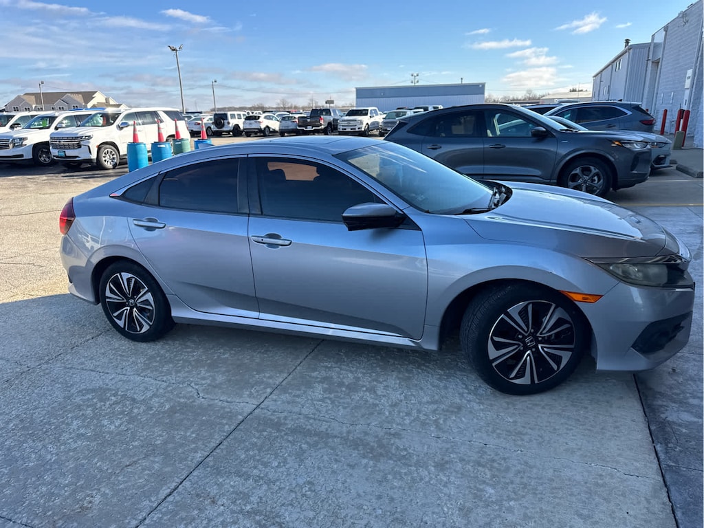 Used 2017 Honda Civic EX-T CVT
