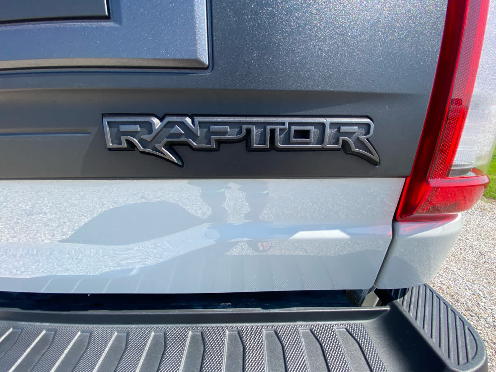 2023 Ford F-150 Raptor - Photo 44