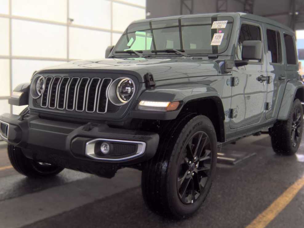 2025 Jeep Wrangler 4xe's photo