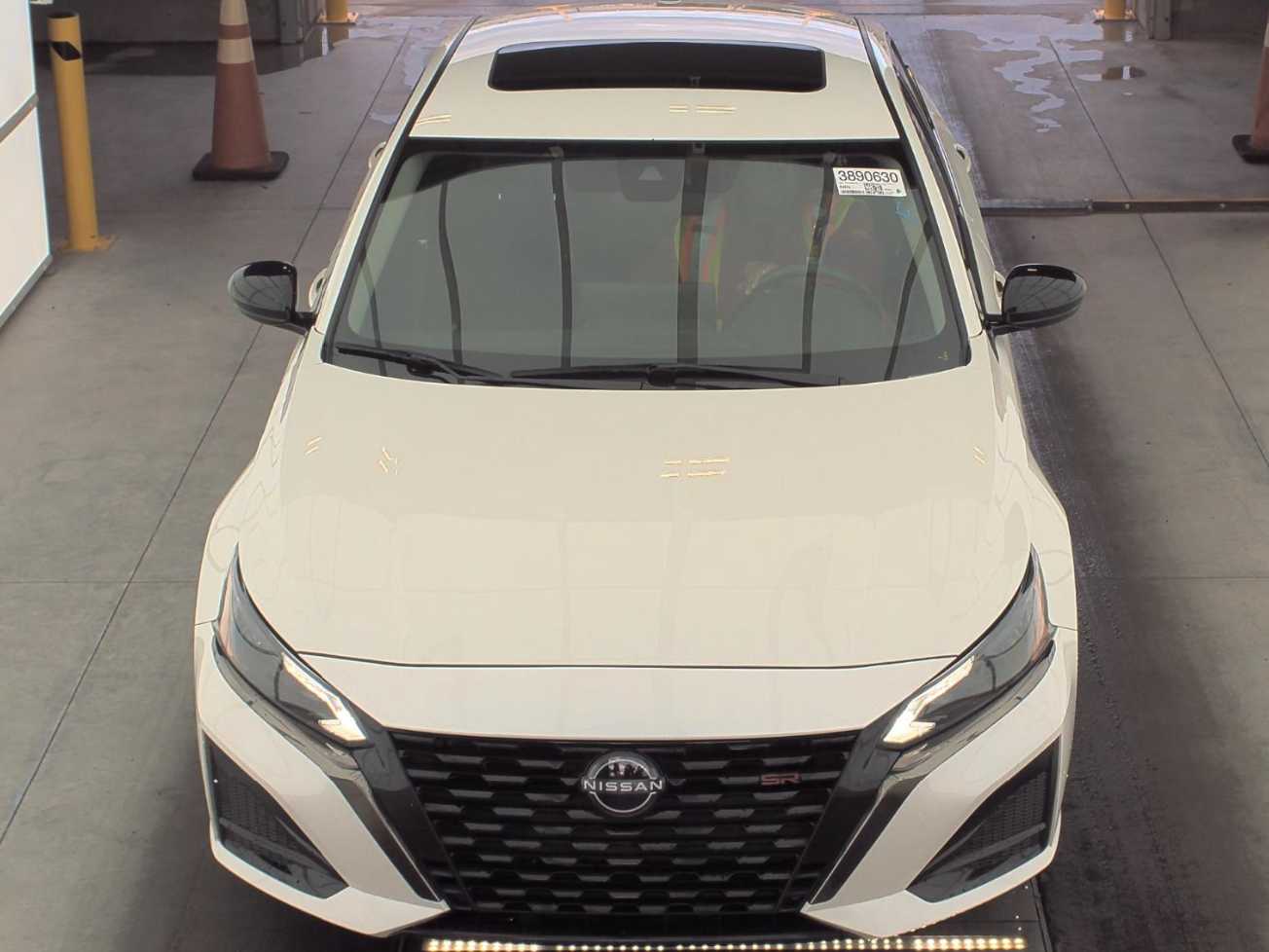 Used 2023 Nissan Altima SR with VIN 1N4BL4CV1PN389555 for sale in Monticello, IL
