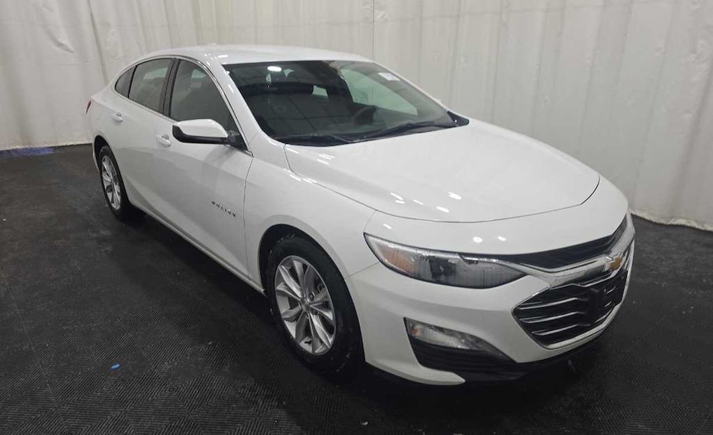Used 2024 Chevrolet Malibu LT Sdn