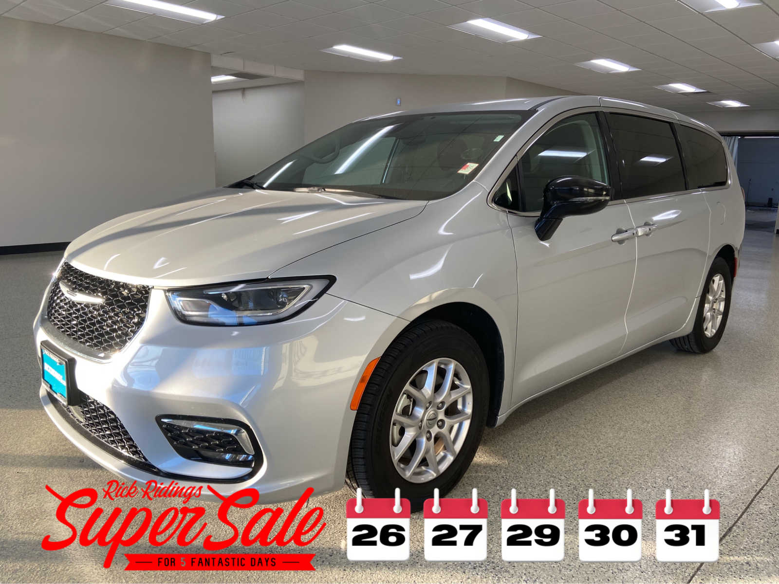 2024 Chrysler Pacifica Touring L's photo