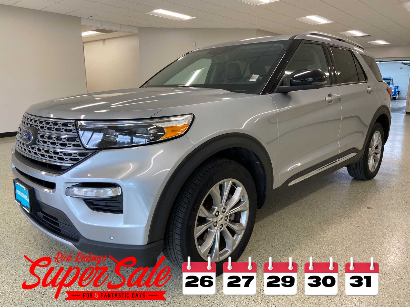 2023 Ford Explorer Limited's photo