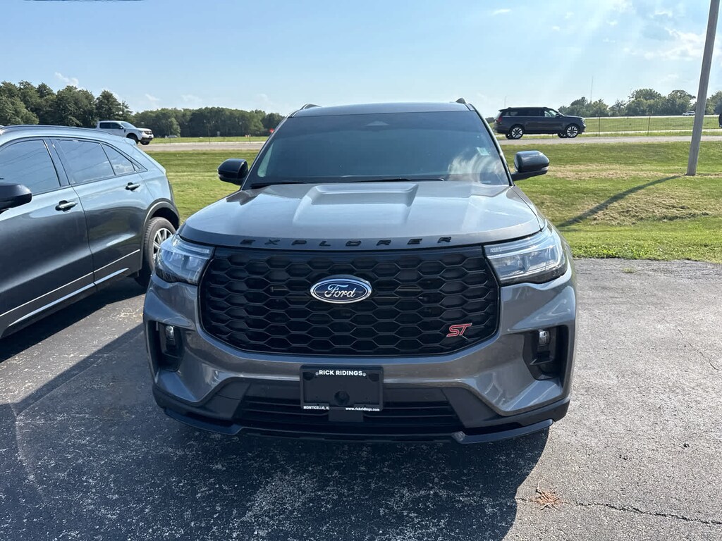 Used 2025 Ford Explorer ST 4WD