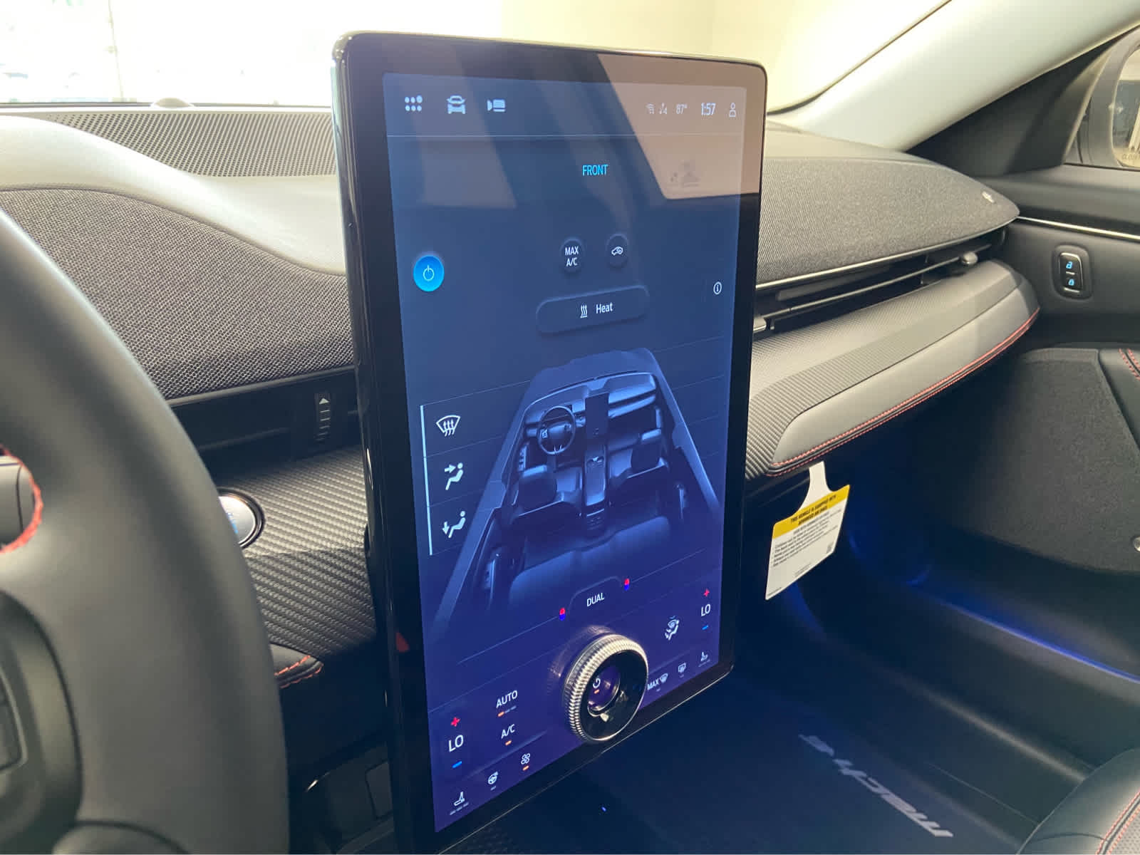 2025 Ford Mustang Mach-E Premium - Photo 29