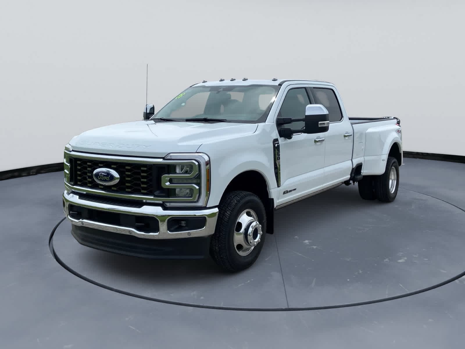 2026 Ford F-350 Lariat 4x4 Crew Cab 8' Box DRW's photo