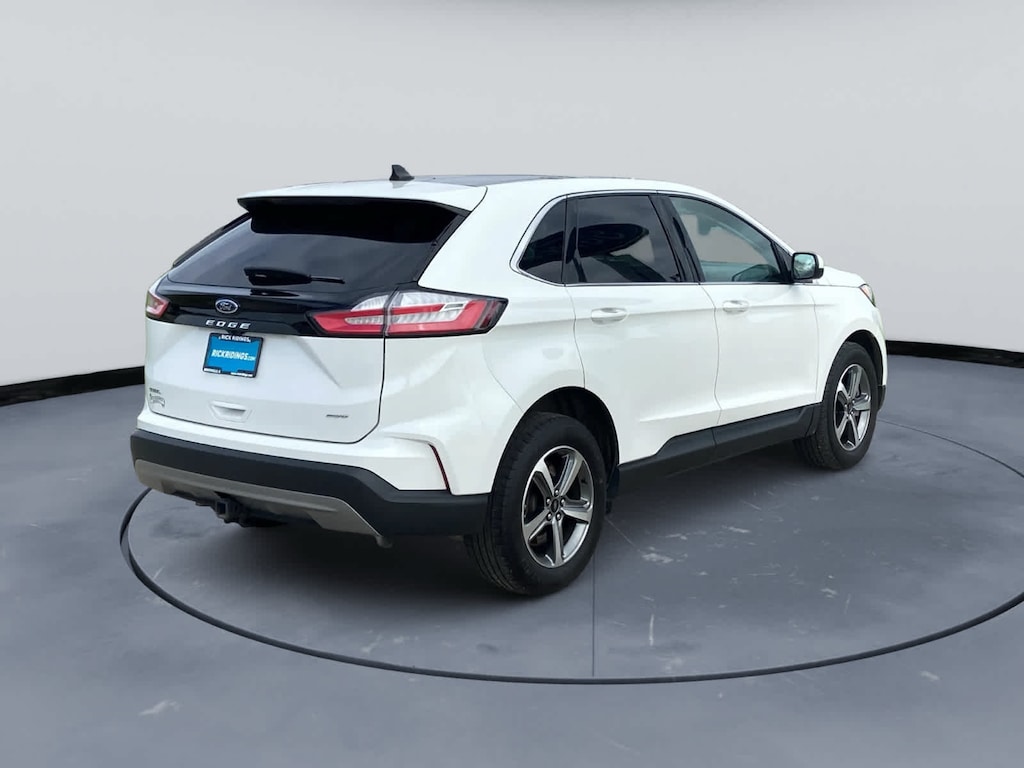 Used 2024 Ford Edge SEL AWD