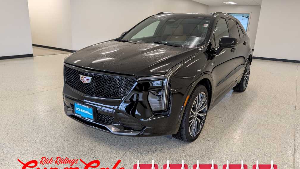 2024 Cadillac XT4 Sport's photo