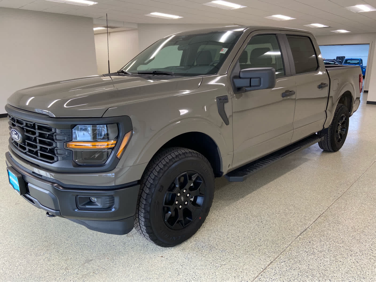 2025 Ford F-150 STX's photo