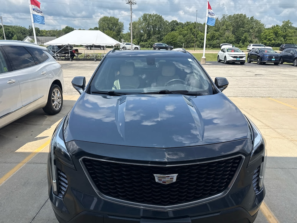 Used 2019 CADILLAC XT4 FWD Sport