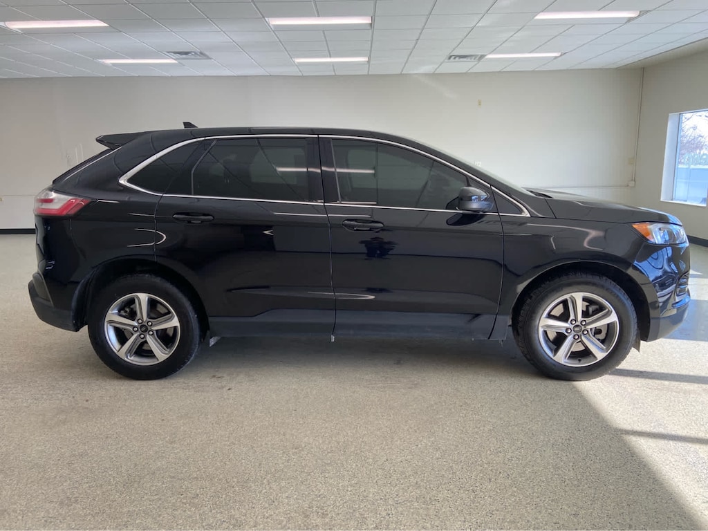 Used 2024 Ford Edge SEL AWD