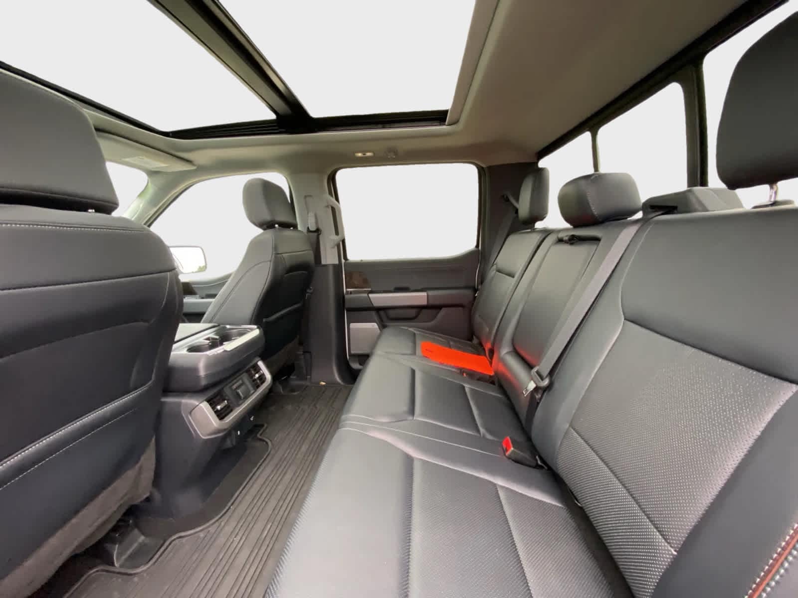 2023 Ford F-150 Lariat - Photo 12
