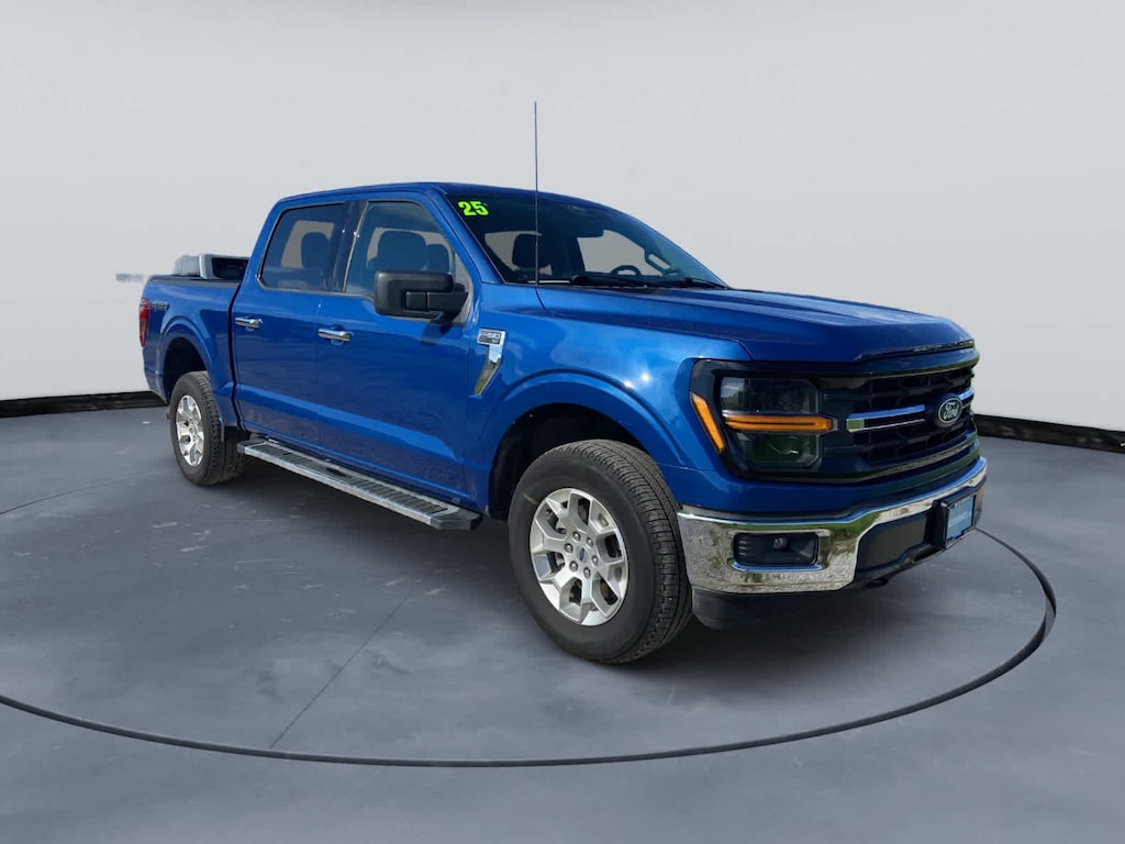 Used 2025 Ford F-150 XLT 4WD Supercrew 5.5 Box 4WD SuperCrew 5.5 Box