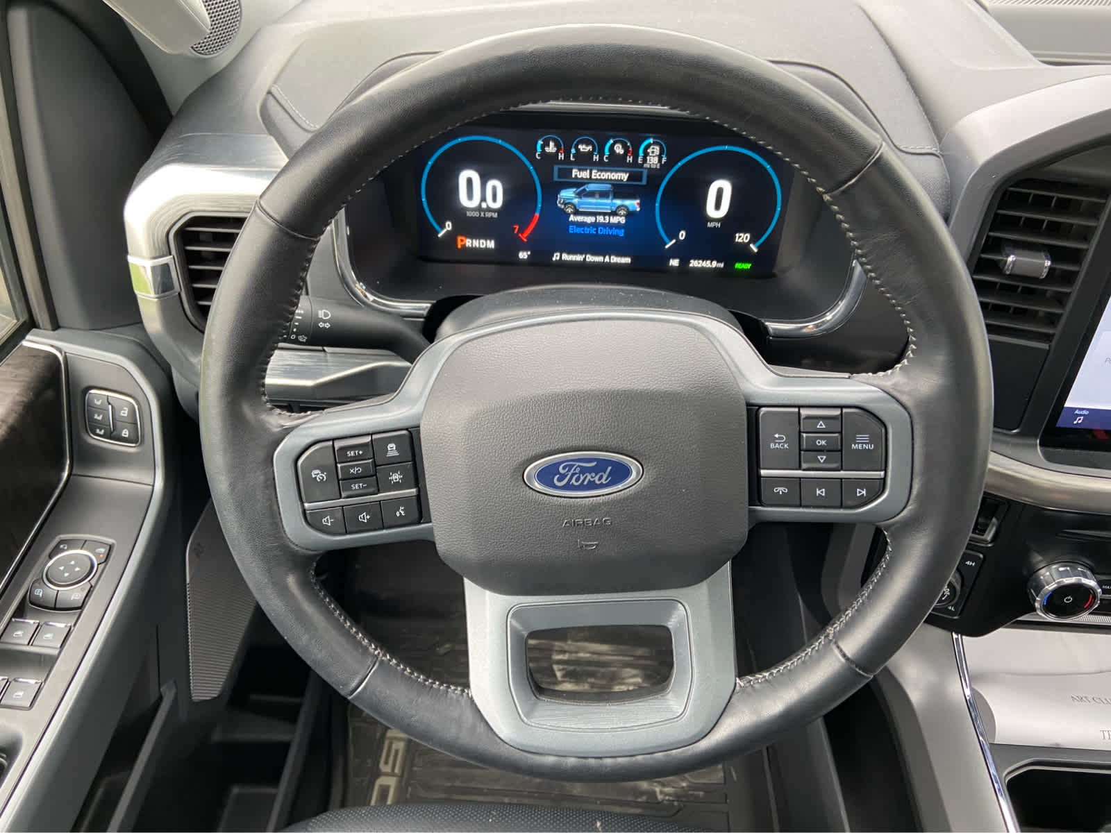 2023 Ford F-150 Lariat - Photo 19