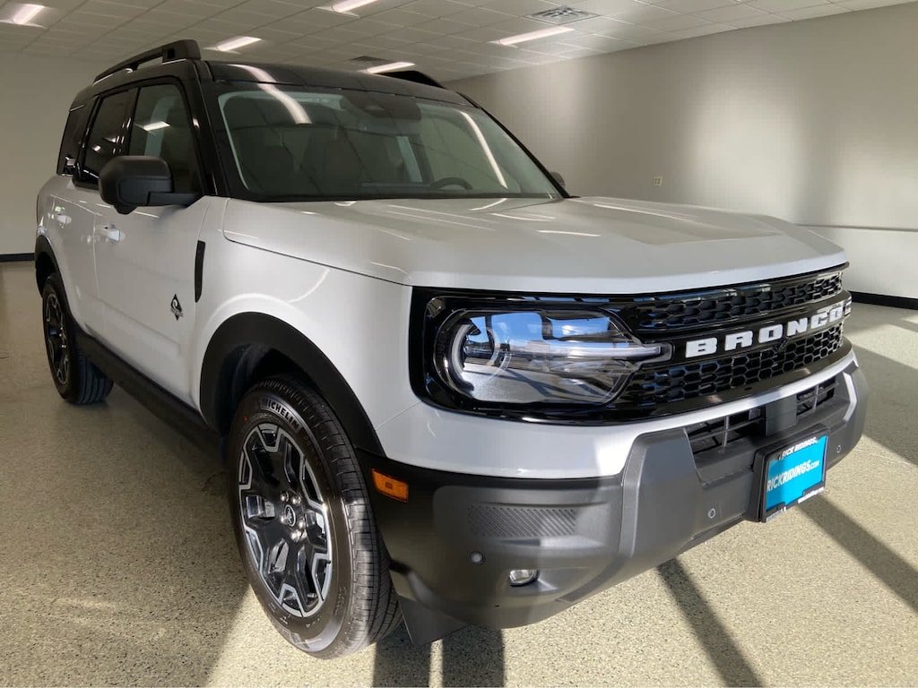 New 2025 Ford Bronco Sport Outer Banks 4x4