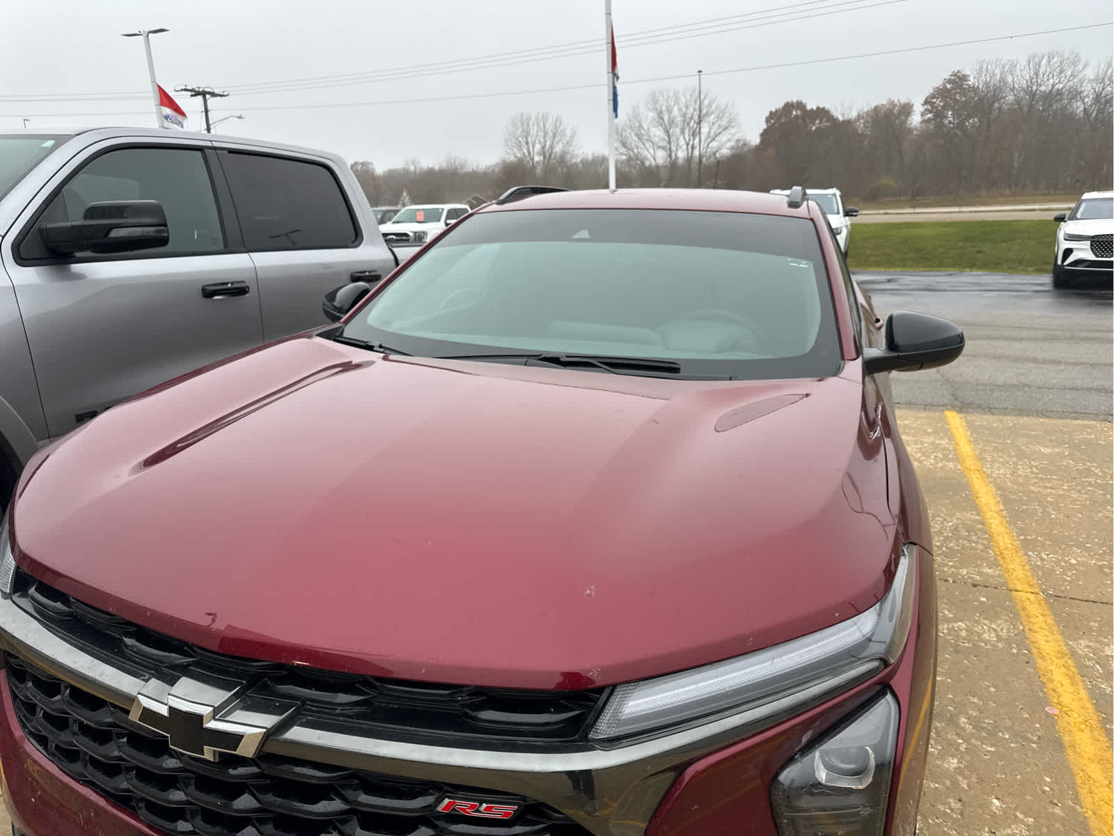 2024 Chevrolet Trax photo 2