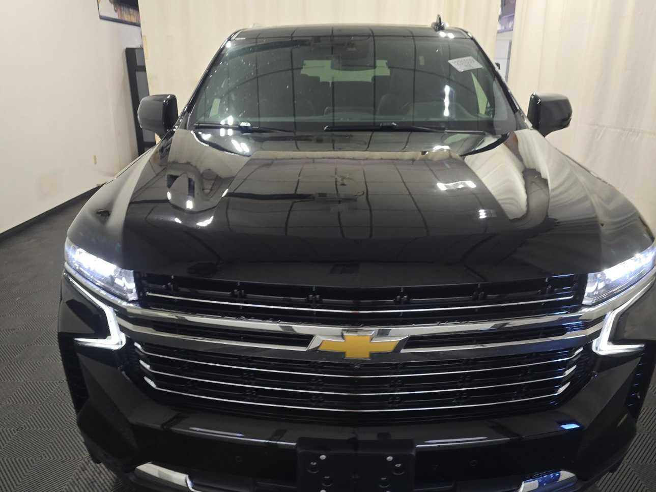 2023 Chevrolet Tahoe LT photo 2