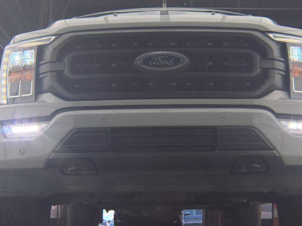 2023 Ford F-150 XLT photo 3