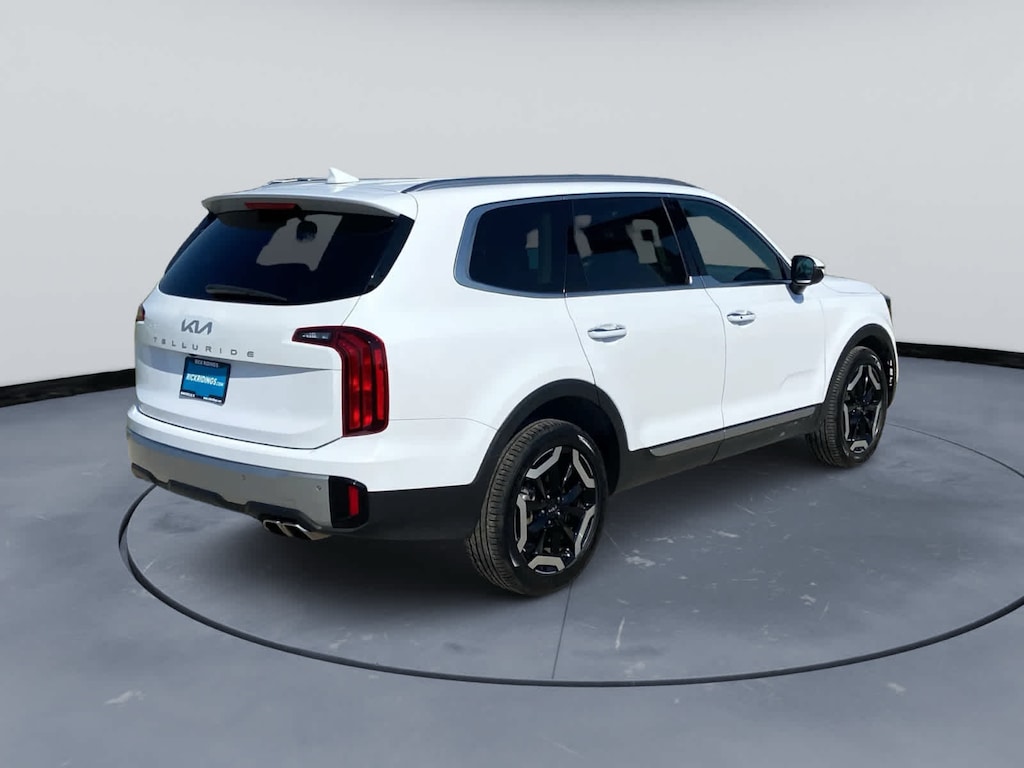 Used 2024 Kia Telluride S FWD