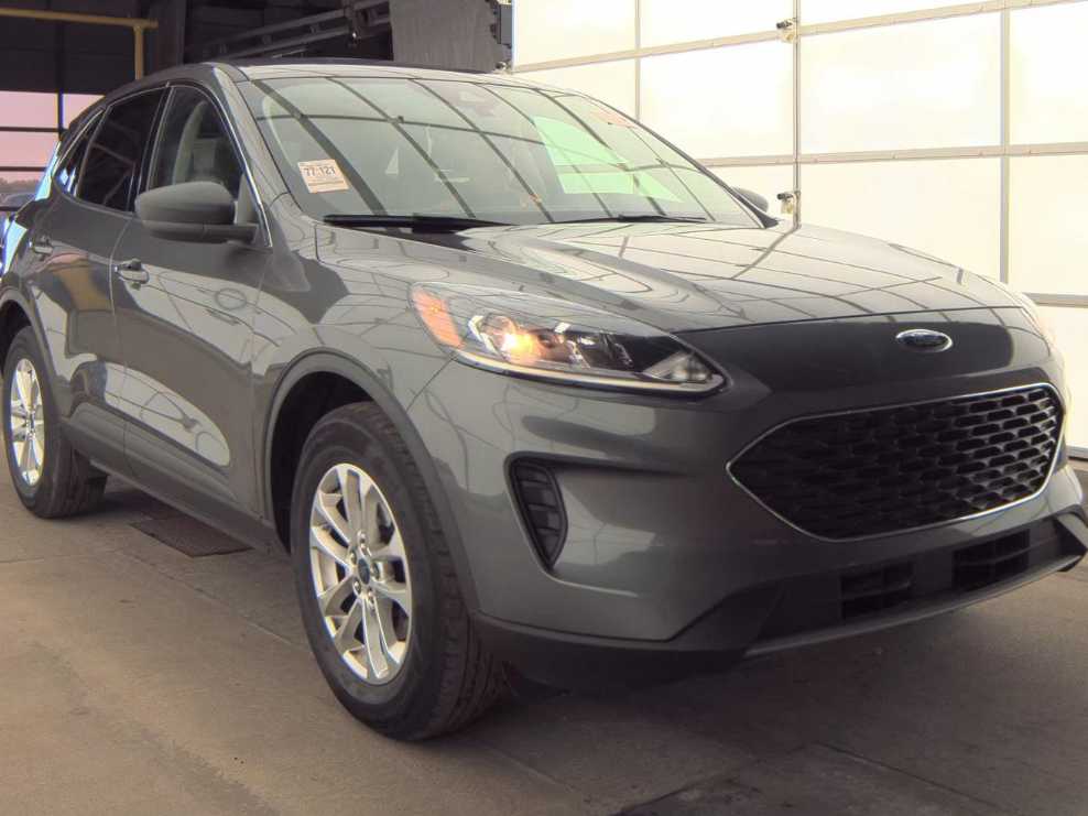 2022 Ford Escape SE photo 3