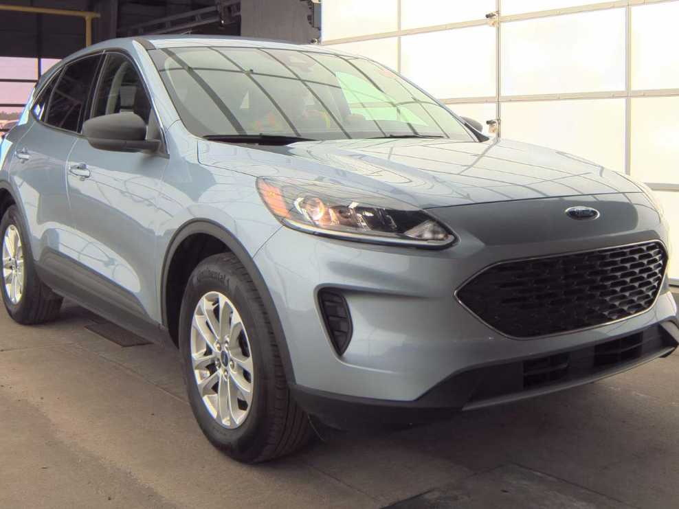 2022 Ford Escape SE photo 3