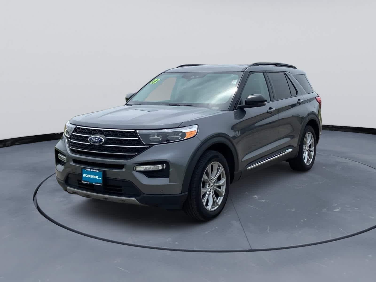 2023 Ford Explorer XLT 4WD's photo