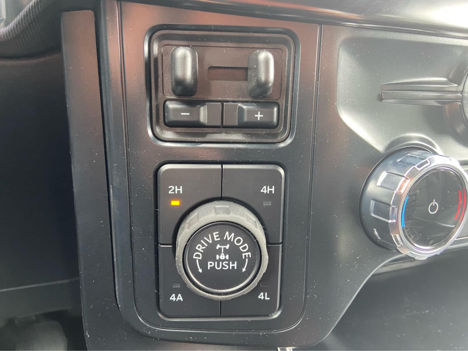 2026 Ford F-150 Raptor - Photo 36