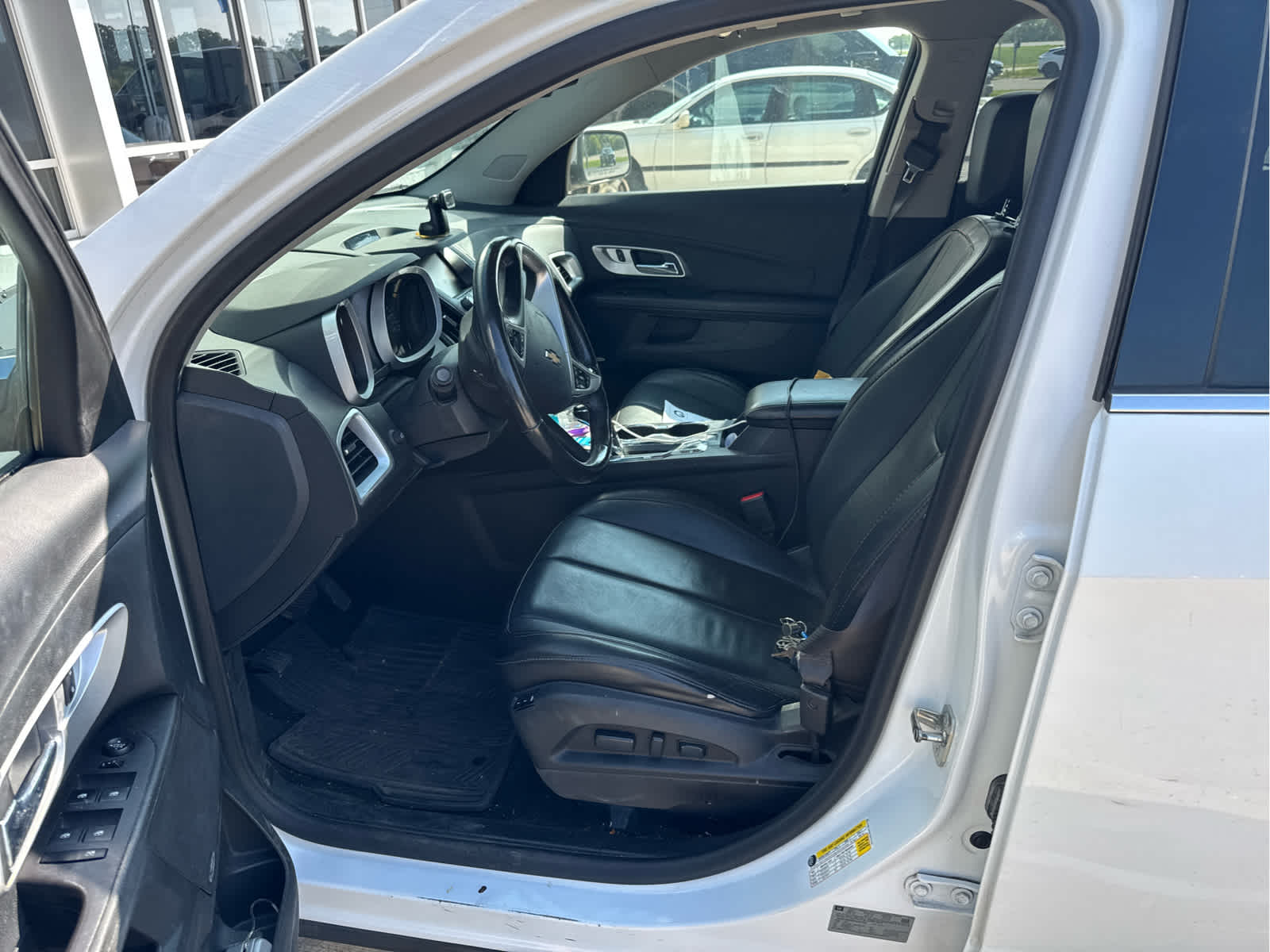 2017 Chevrolet Equinox Premier photo 3
