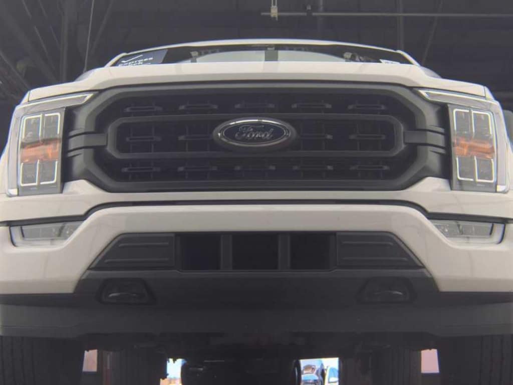Used 2022 Ford F-150 XLT 4WD Supercrew 5.5 Box 4WD SuperCrew 5.5 Box