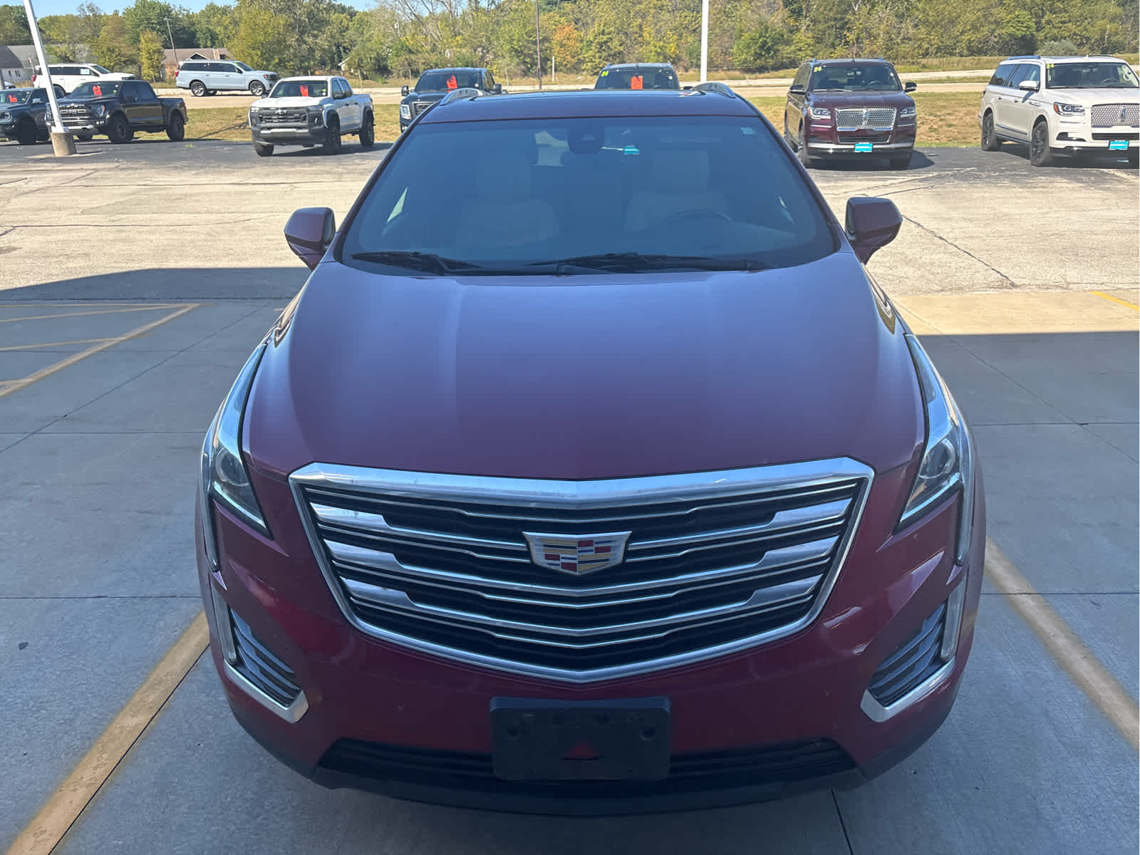 2019 Cadillac XT5 Luxury photo 2