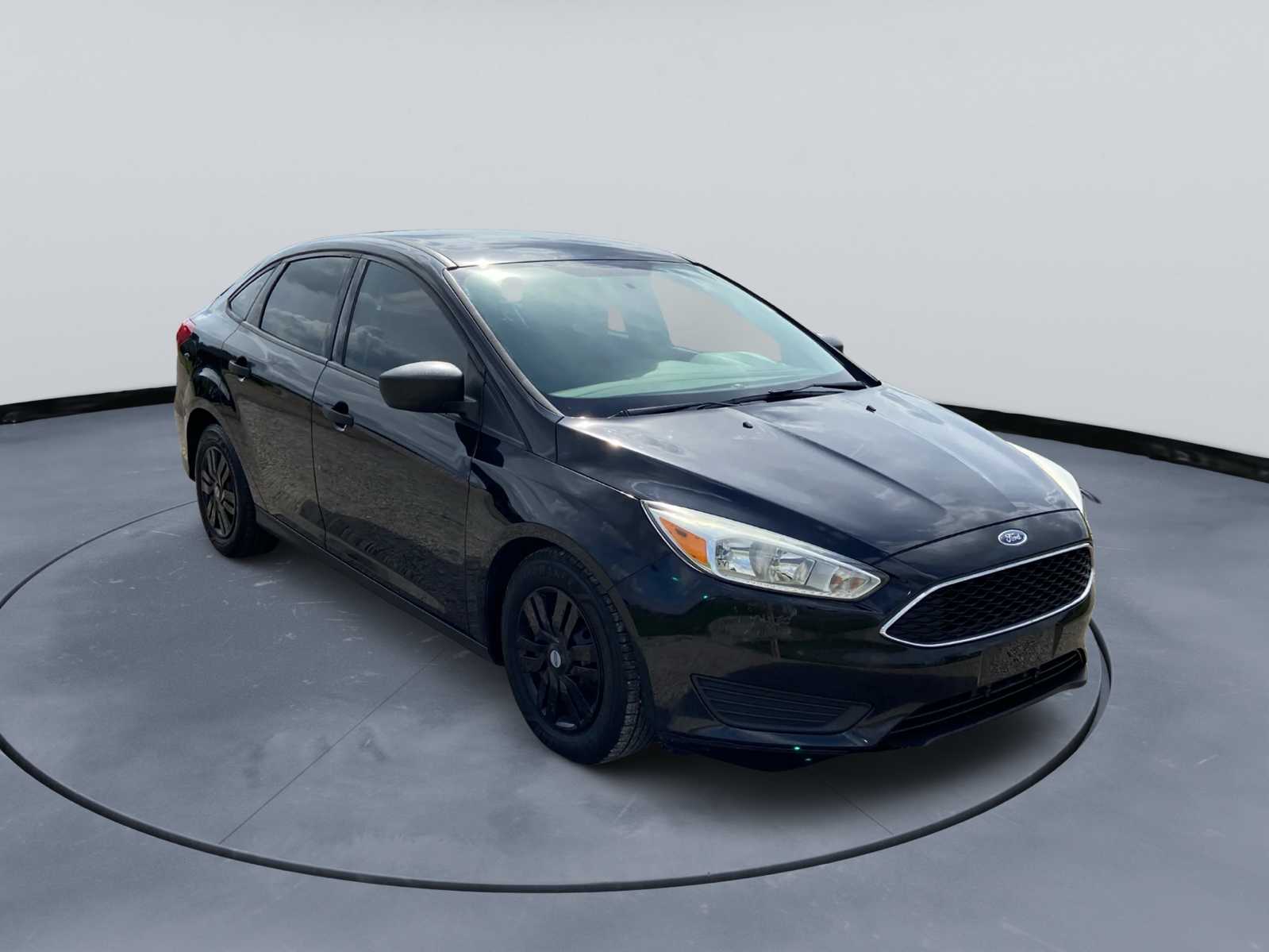 Used 2017 Ford Focus S with VIN 1FADP3E29HL284222 for sale in Monticello, IL