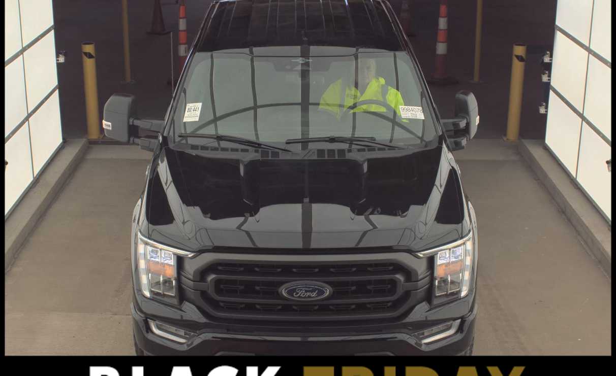 2023 Ford F-150 XLT photo 2