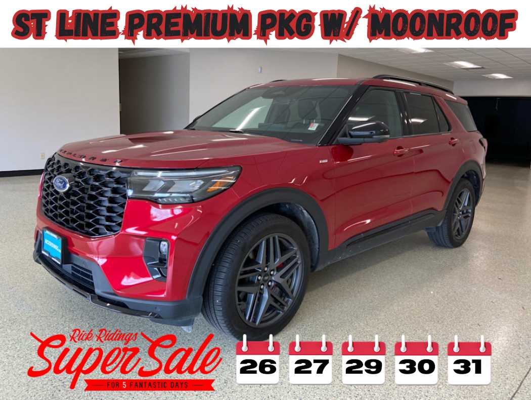 2025 Ford Explorer ST-LINE's photo