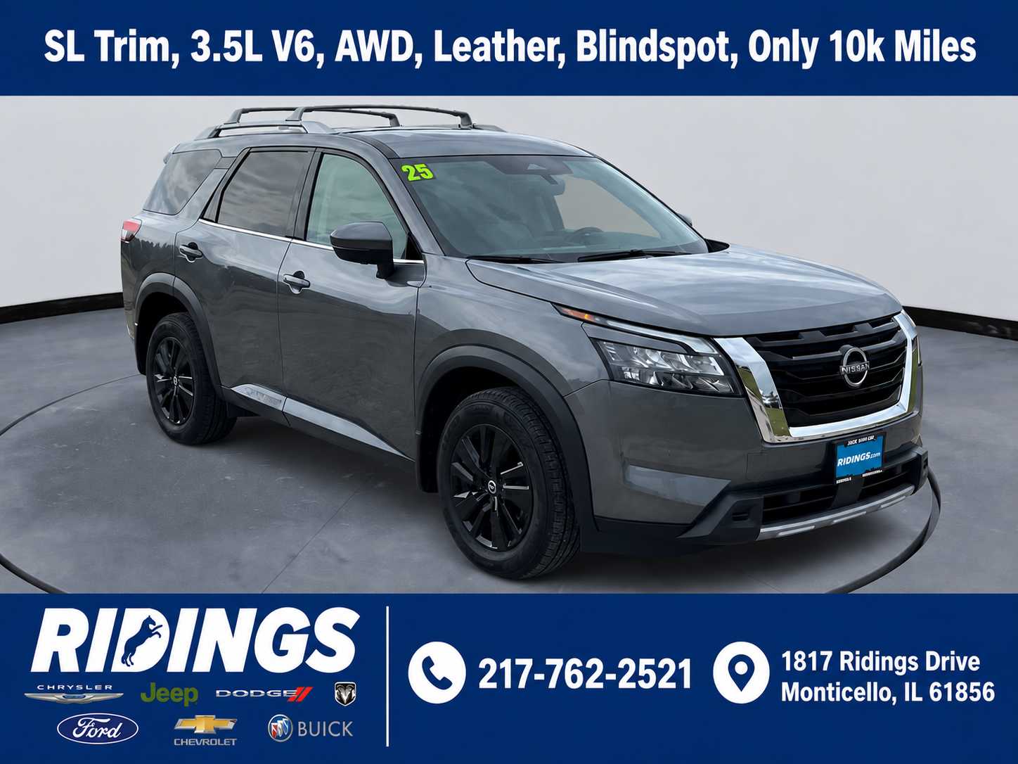 2025 Nissan Pathfinder SL