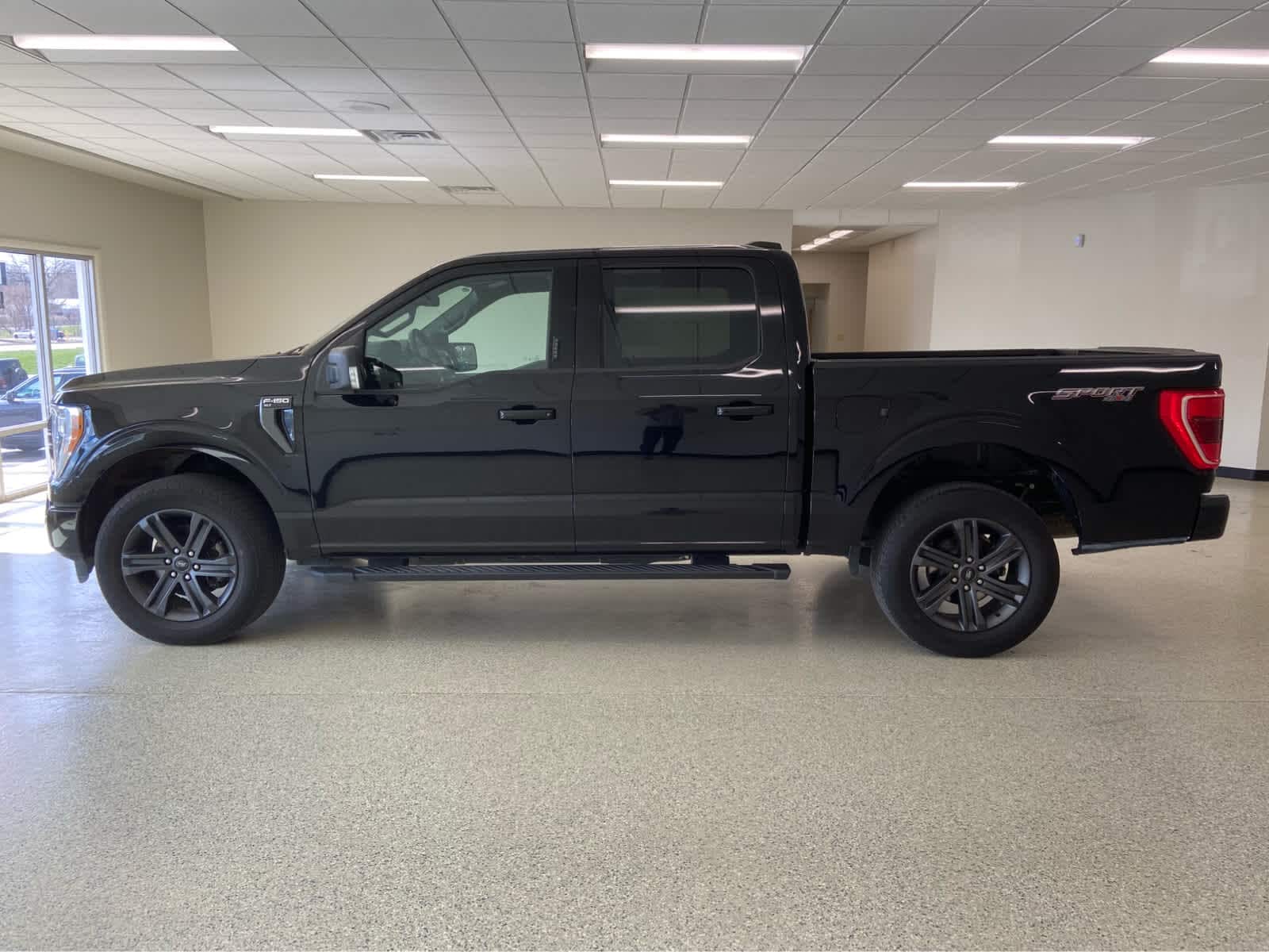 2023 Ford F-150 XLT - Photo 12