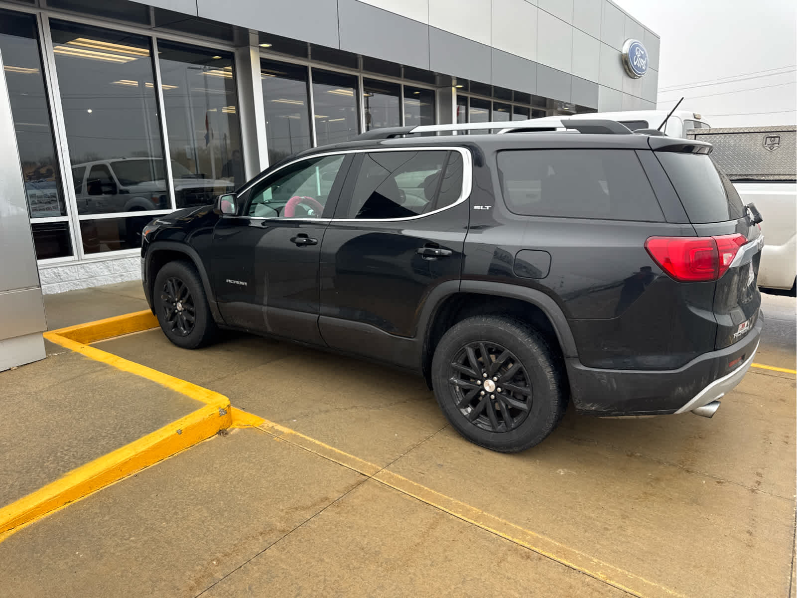 Used 2018 GMC Acadia SLT-1 with VIN 1GKKNULS7JZ243353 for sale in Monticello, IL