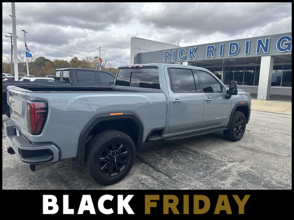 Used 2025 GMC Sierra 2500HD AT4 4WD Crew Cab 159 4WD Crew Cab 159