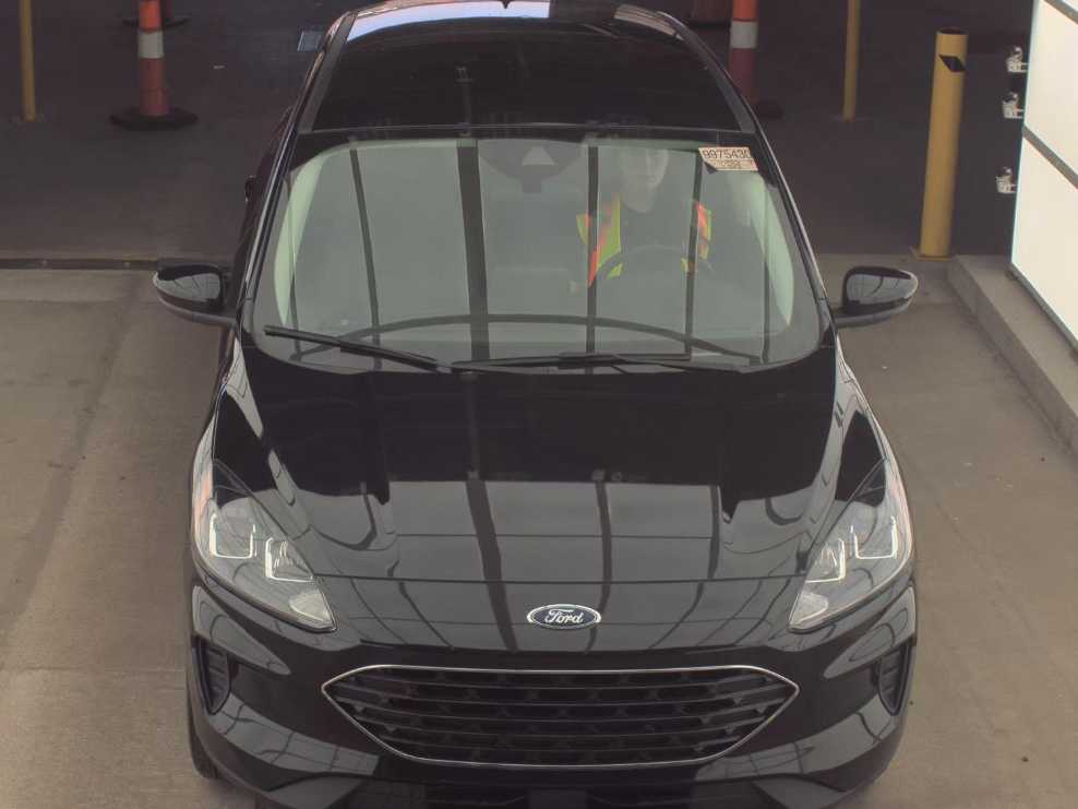 2022 Ford Escape SE photo 2