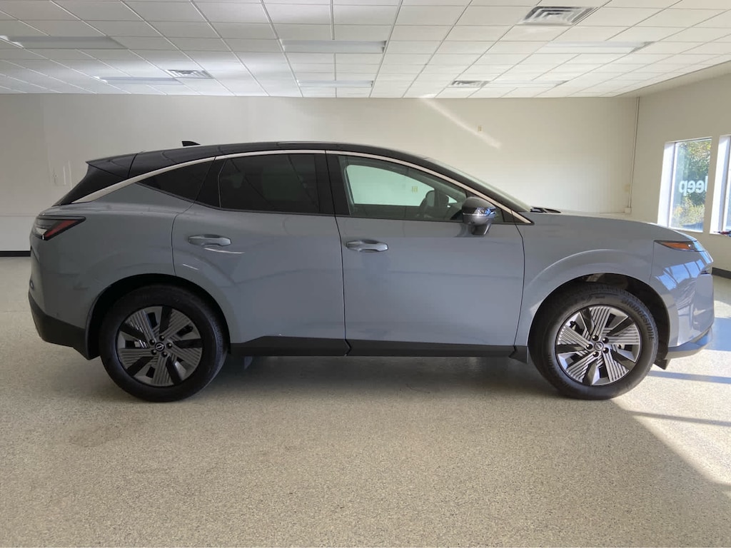 Used 2025 Nissan Murano SL AWD