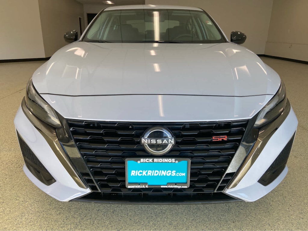 Used 2024 Nissan Altima 2.5 SR Sedan