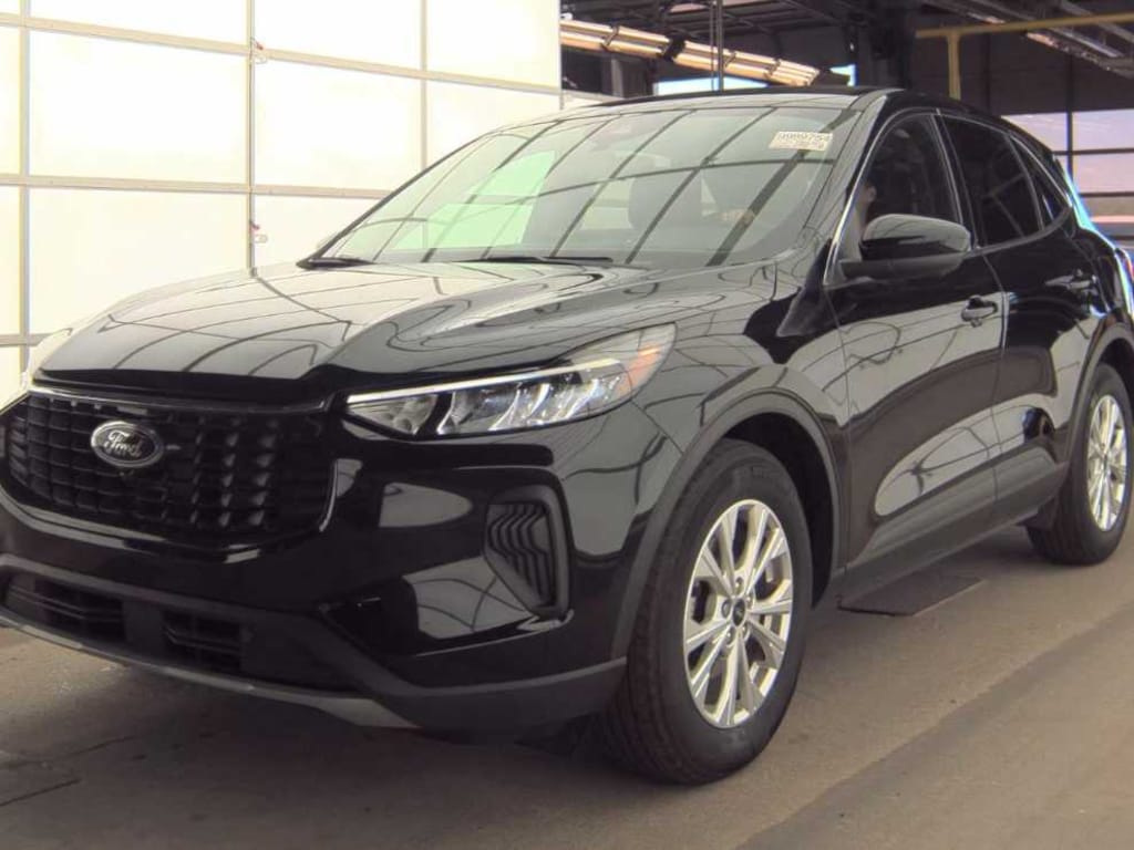 Used 2023 Ford Escape Active FWD