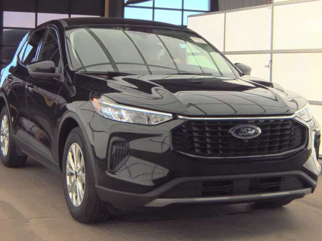 Used 2023 Ford Escape Active FWD