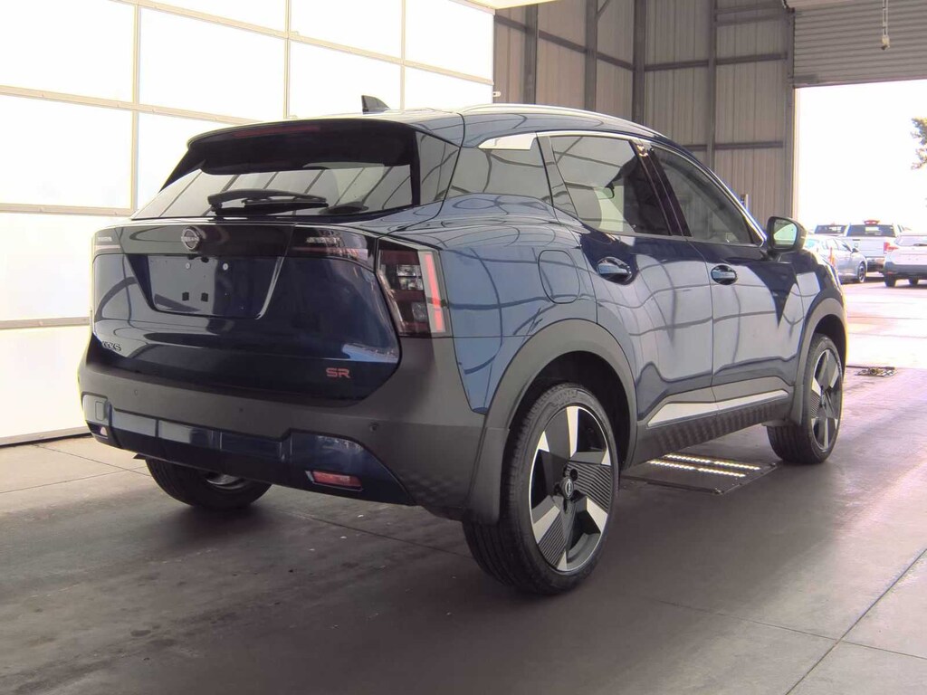 Used 2026 Nissan Kicks SR FWD