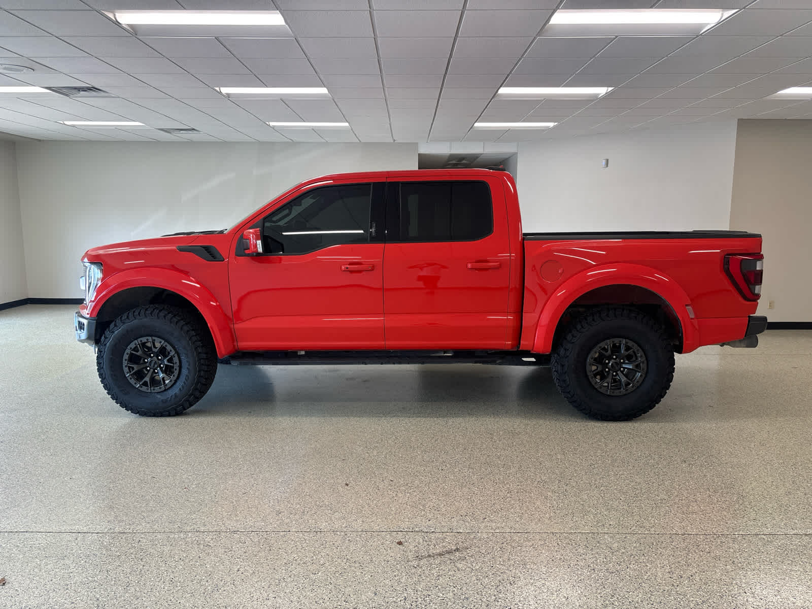 2022 Ford F-150 Raptor - Photo 5