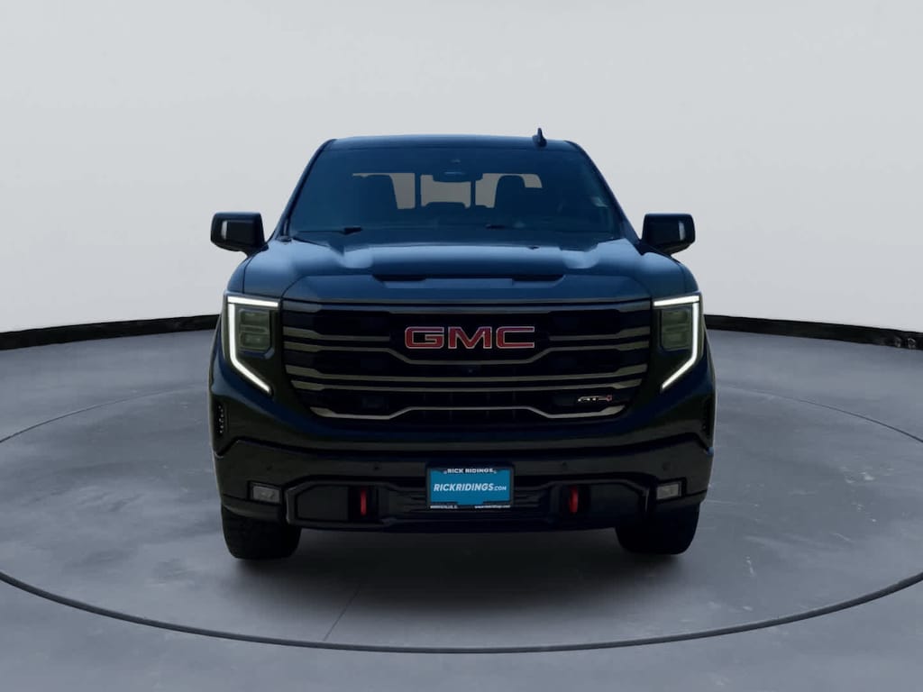 Used 2023 GMC Sierra 1500 AT4 4WD Crew Cab 147 4WD Crew Cab 147