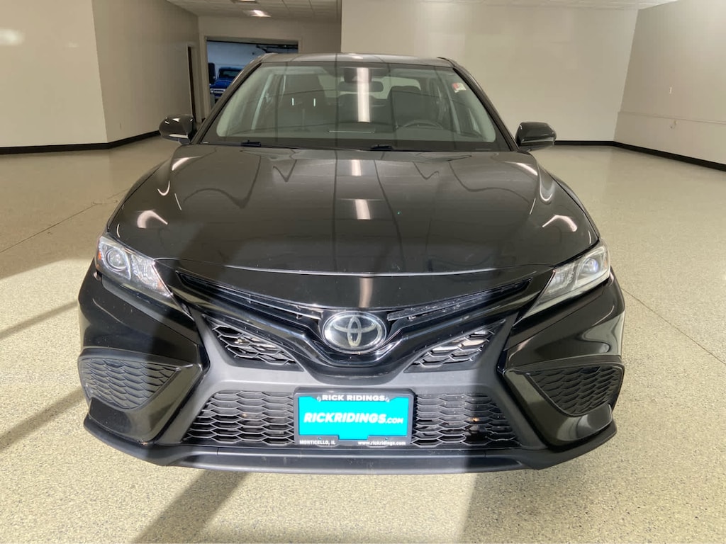 Used 2021 Toyota Camry SE Auto (Natl)