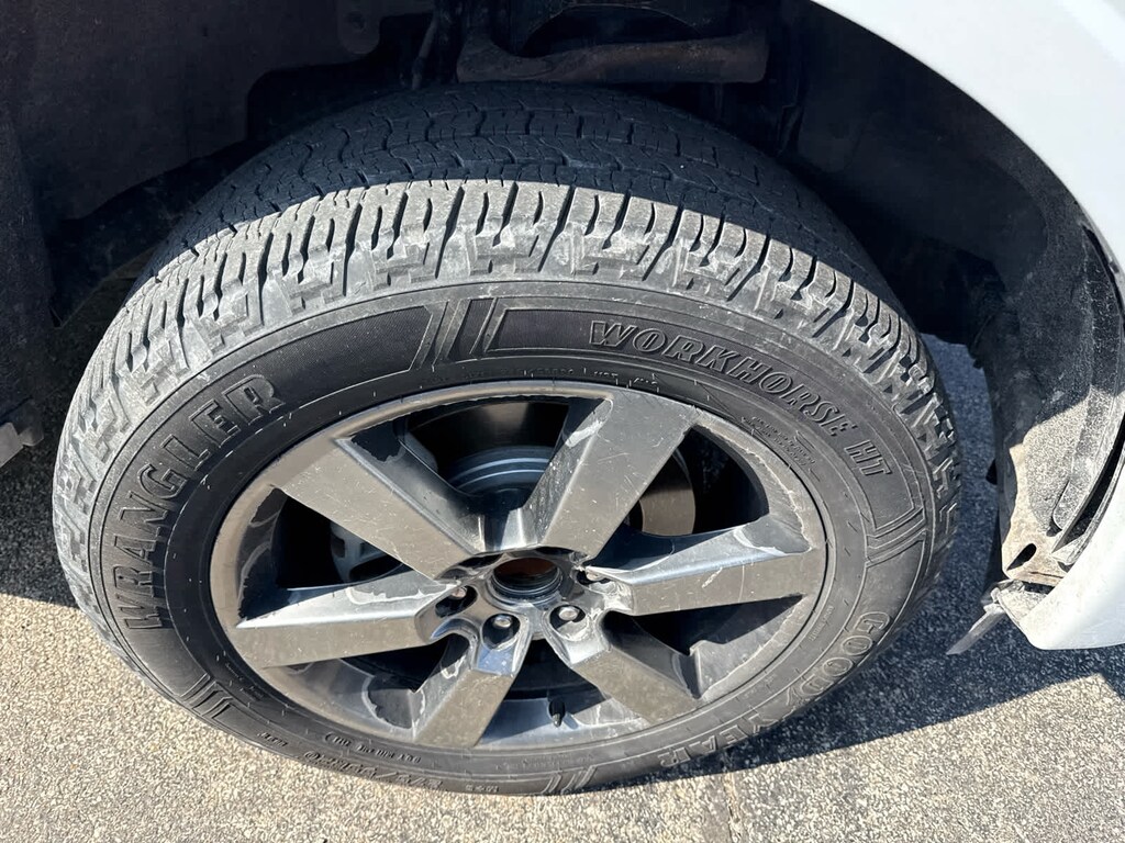 Used 2017 Ford F-150 XLT 4WD Supercrew 5.5 Box 4WD SuperCrew 5.5 Box