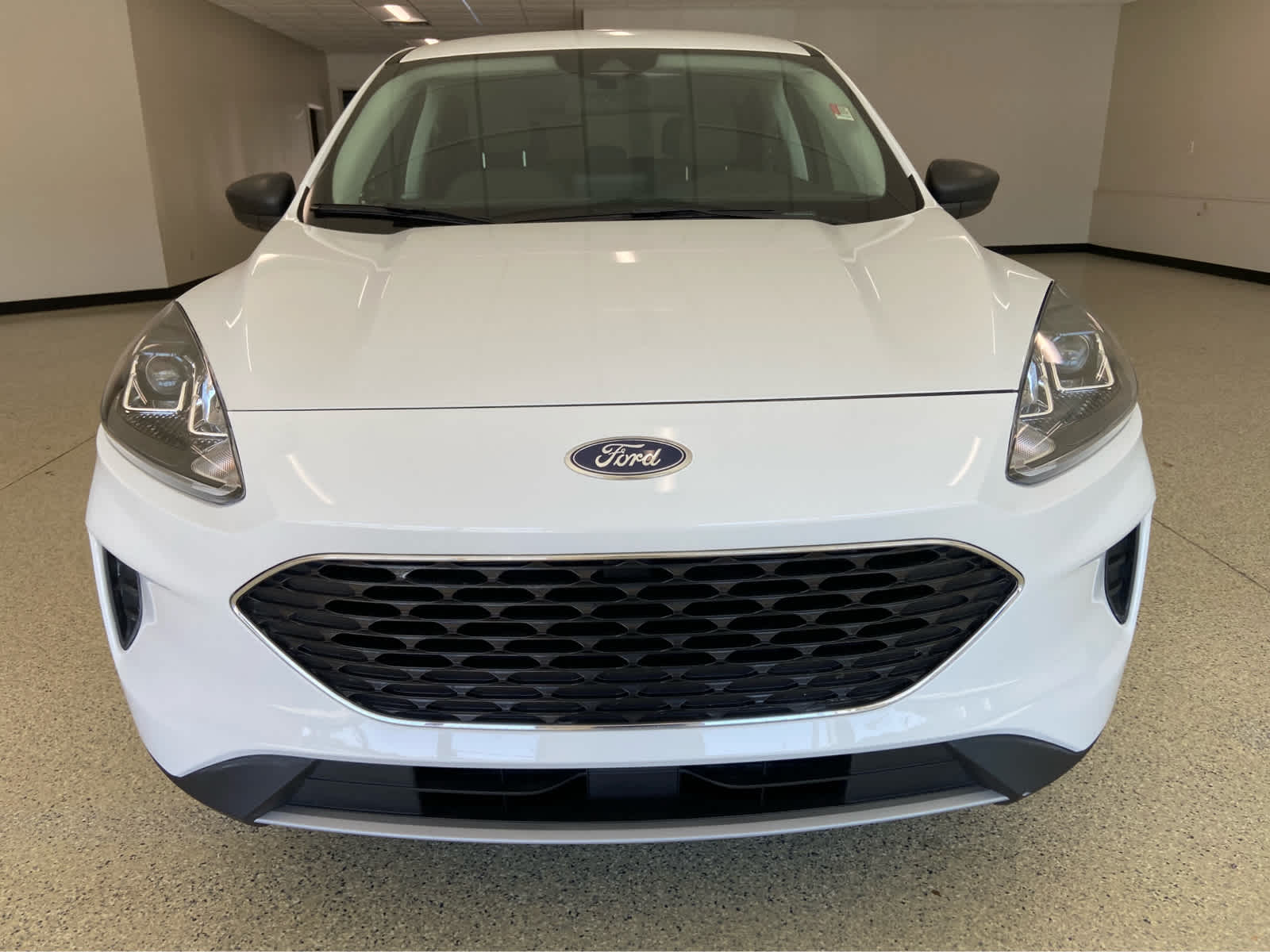 2022 Ford Escape SE photo 2