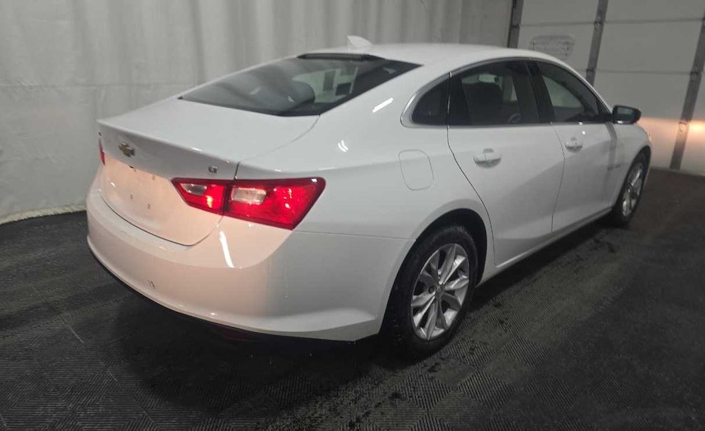 Used 2023 Chevrolet Malibu LT Sdn
