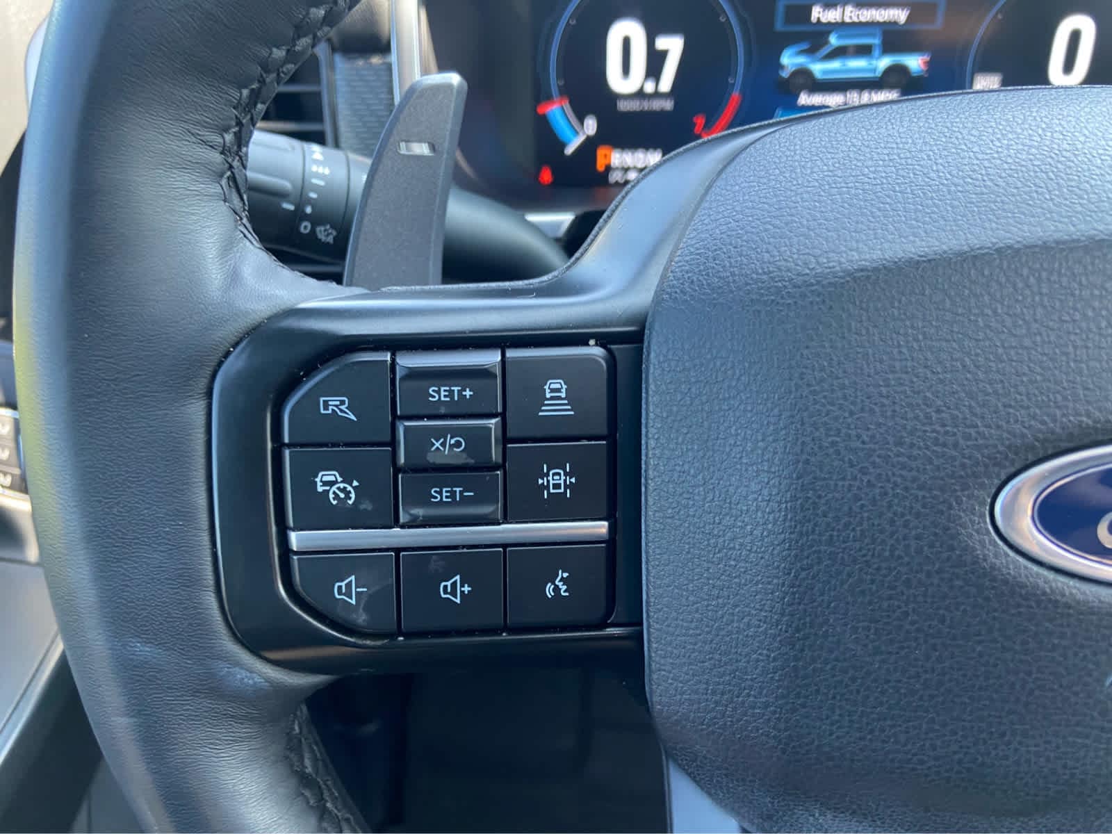 2023 Ford F-150 Raptor - Photo 15